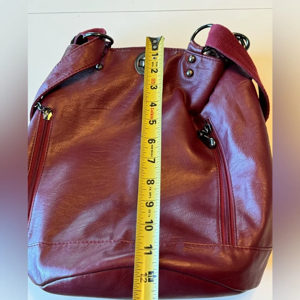 Nice Maroon Burgundy Backpack / Shoulder Bag Hobo Women’s Purse MINTY